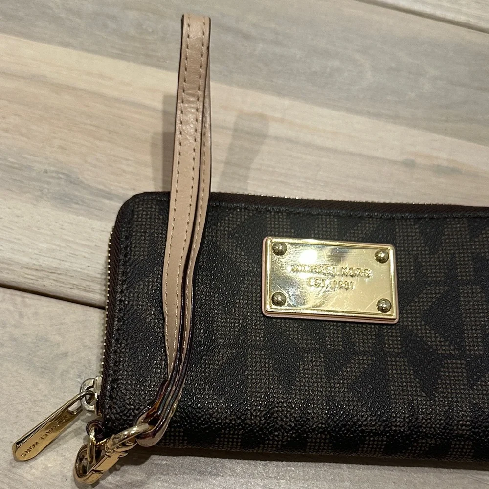 Michael Kors Brown and Gold Wristlet wallet bag